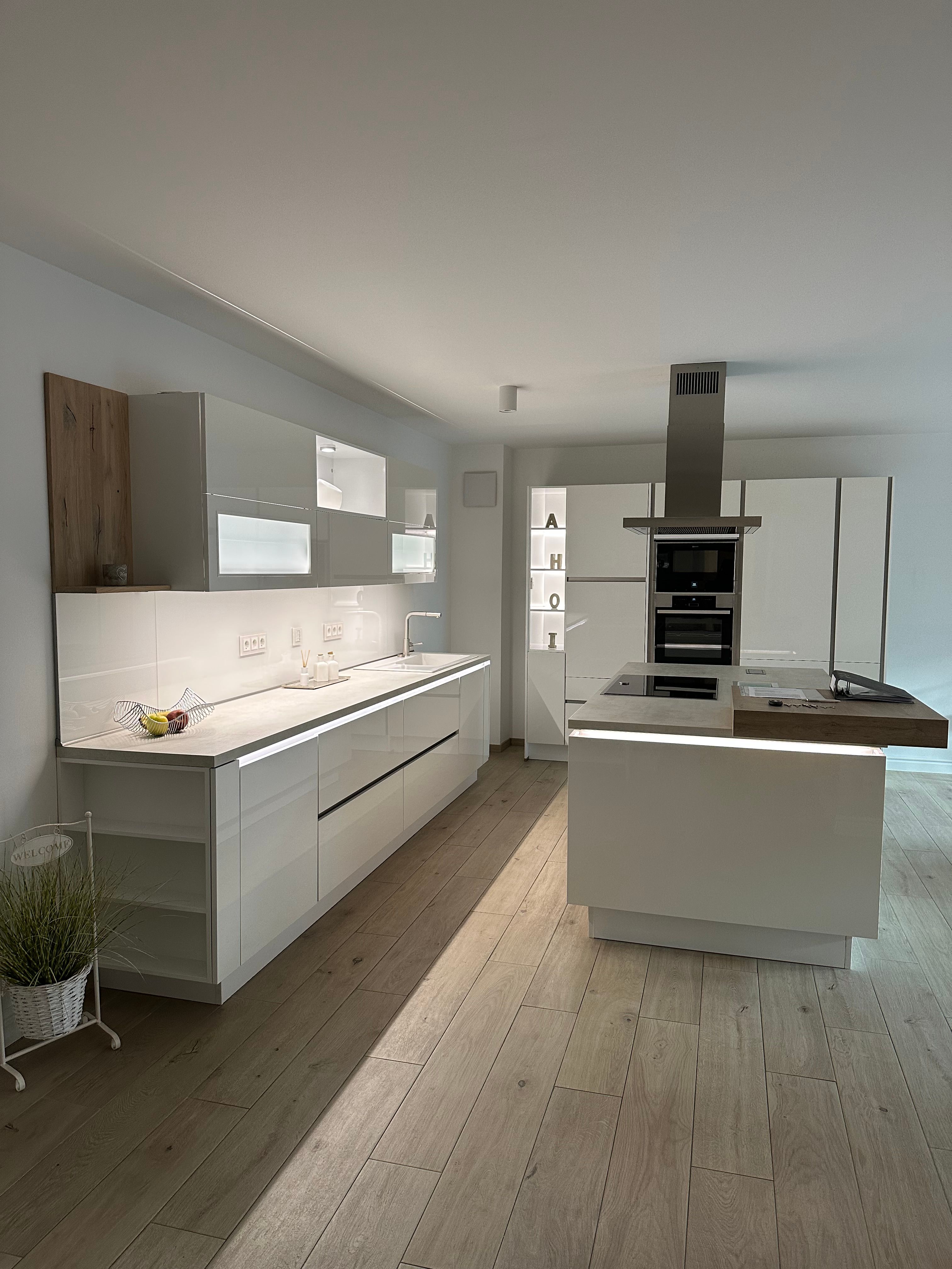 Prestigious Designer Apartment With Private City Garden Next To Unikliniken - 6
