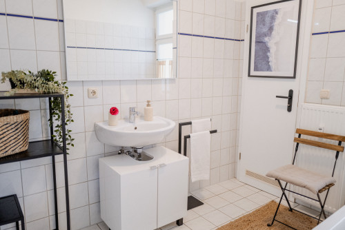 Innenstadtsuite für 4 mit Parkplatz - Gallery - 7