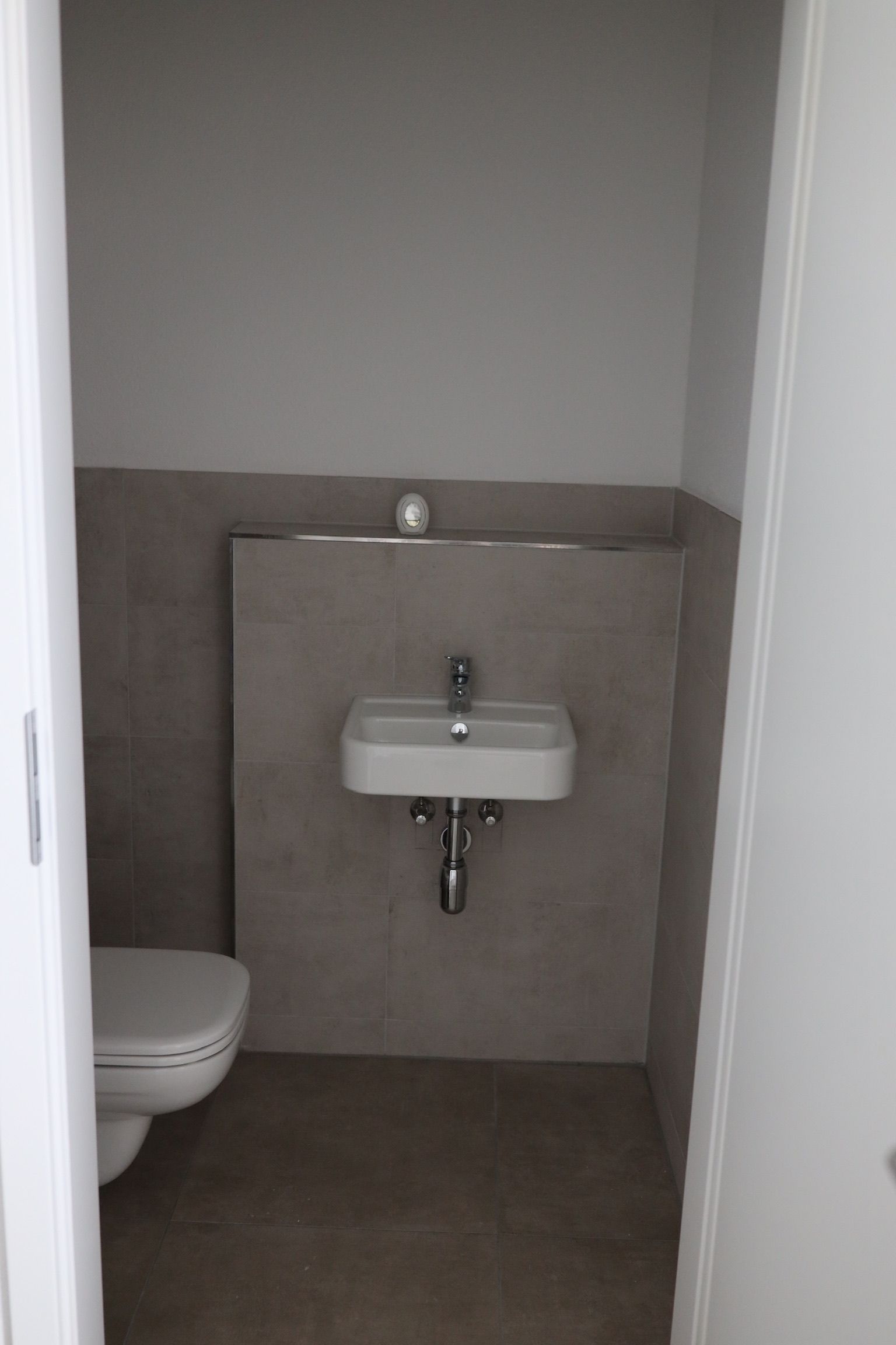 Modern & Fully Furnished Apartment In Albstadt – Ideal For Business Travelers & Commuters - 2