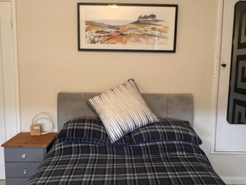 Stylish Double Room in Reigate - Gallery - 3