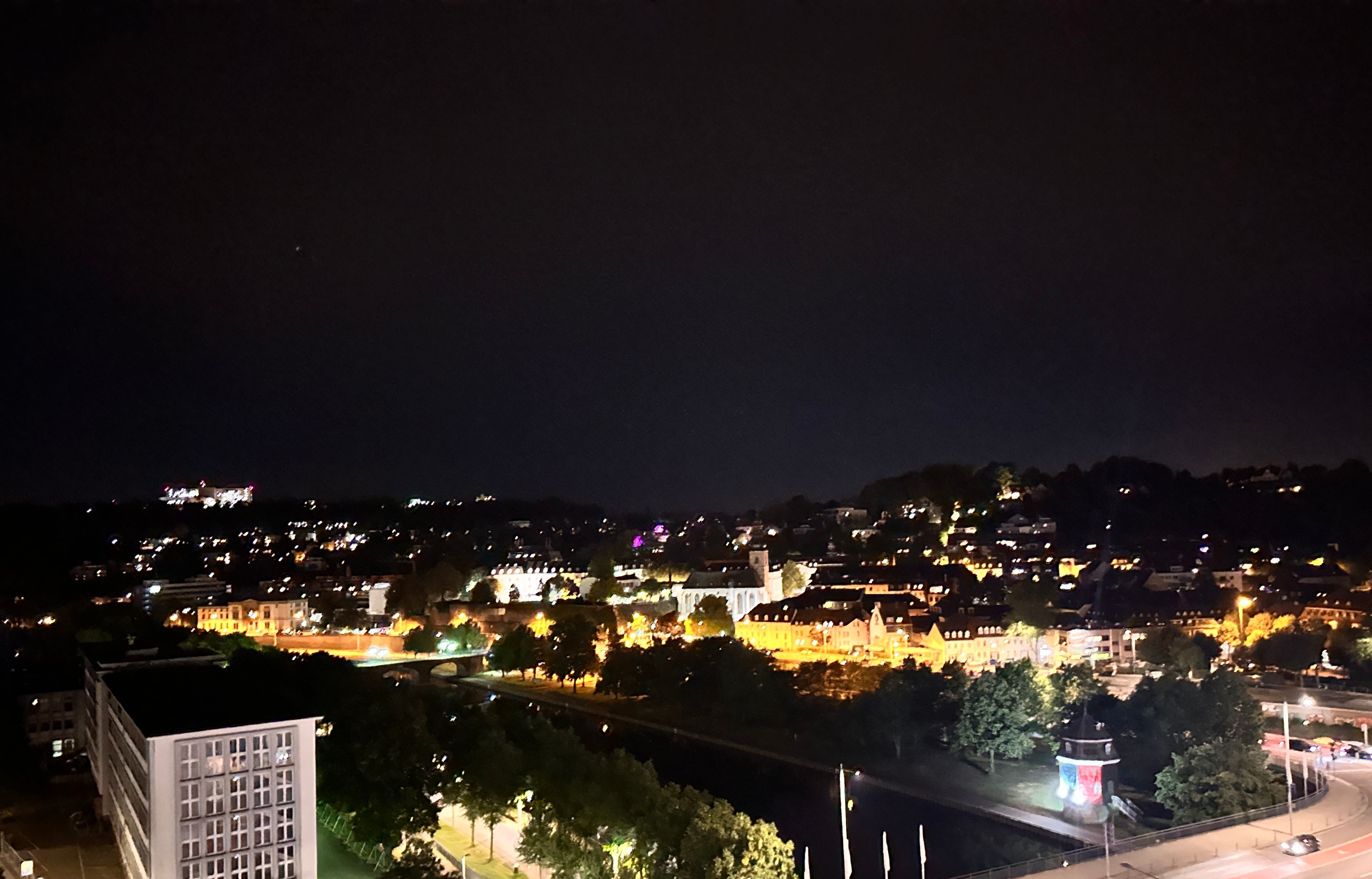 Charming Apartment Directly On The Saar – With Castle View - 28