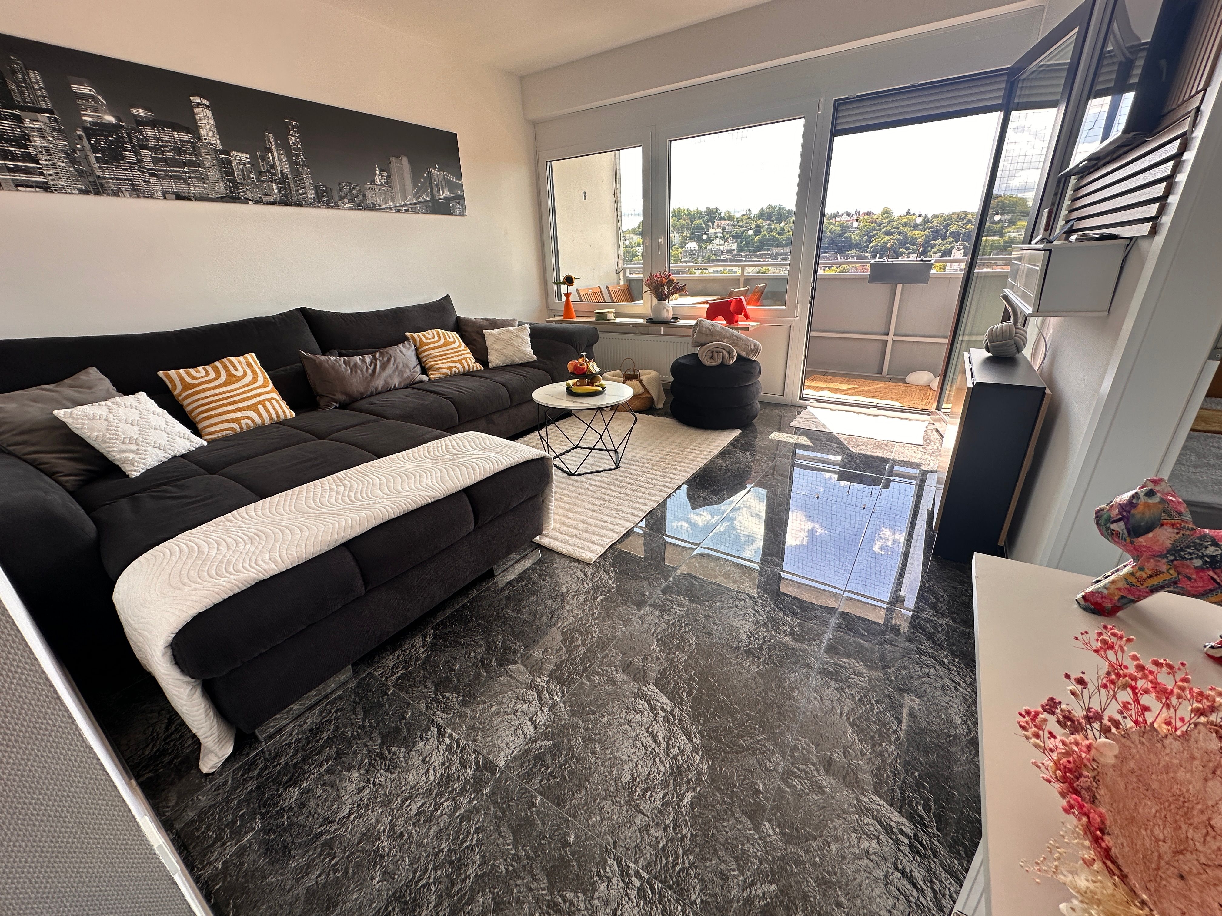 Charming Apartment Directly On The Saar – With Castle View - 16