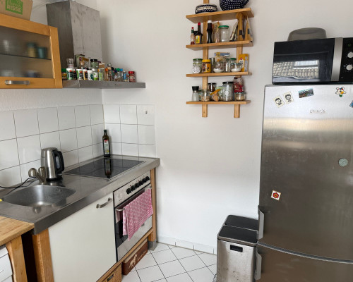 Cologne by day, nature by night – fully furnished 2.5-room apartment with balcony and underground parking - Gallery - 14