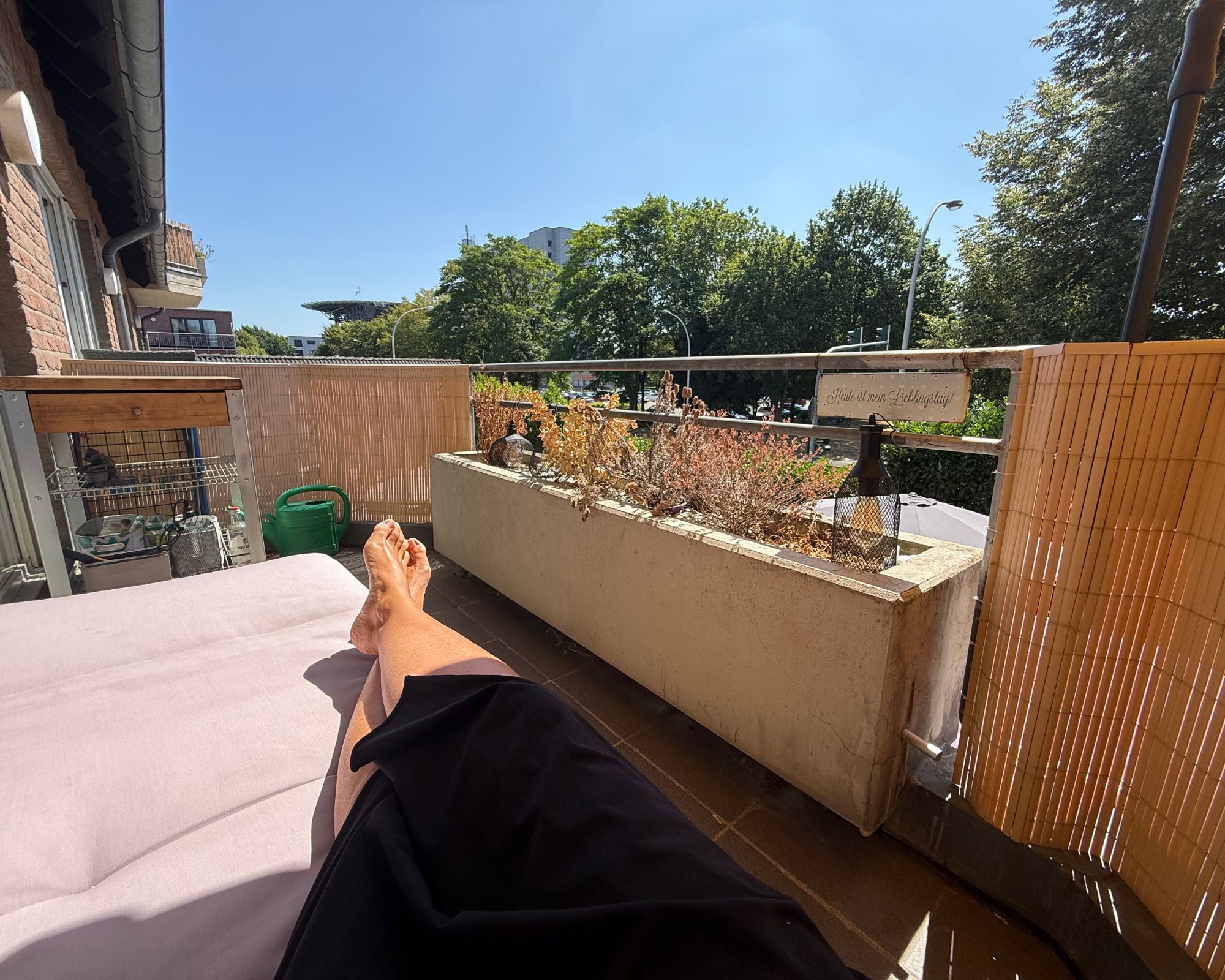 Cologne By Day, Nature By Night – Fully Furnished 2.5-Room Apartment With Balcony And Underground Pa - 3