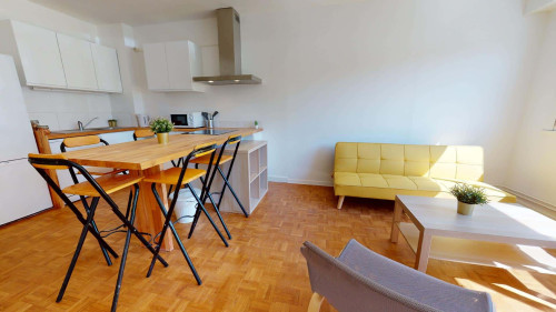 Room in Rue Lamothe, Lyon for 82 m² with 5 bedrooms - Gallery - 6