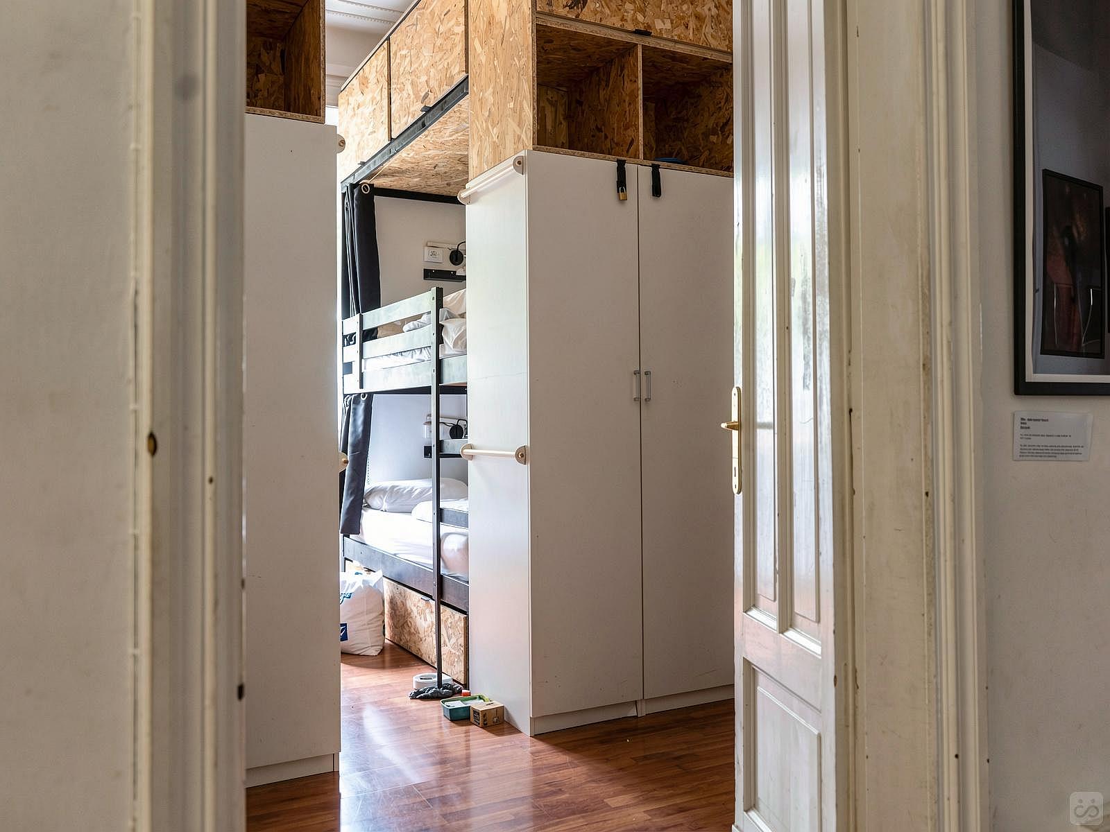 Bed In A 4-Bed Mixed Gender Room - Roman-style apartment near La Scalea del Tamburino - Gallery - 39