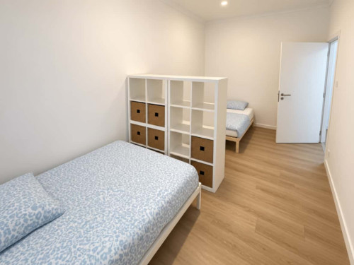 Bedroom in a 4-bedroom apartment in Rua Francisco Rodrigues Lobo, Lisbon - Room 4