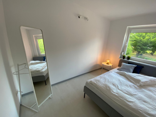 Modern, fully furnished 2.5 room apartment with balcony & parking space in Wolfsburg - Gallery - 6