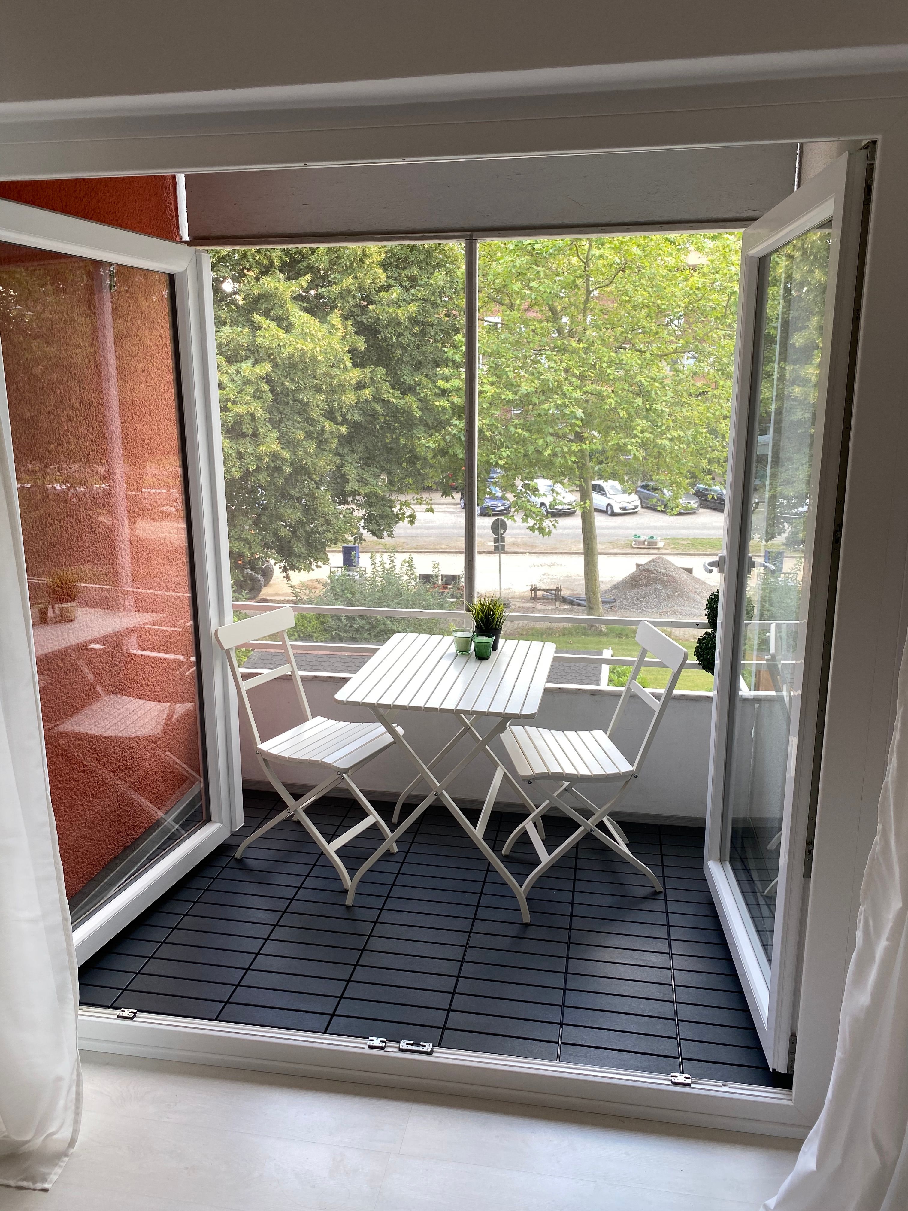 Modern, Fully Furnished 2.5 Room Apartment With Balcony & Parking Space In Wolfsburg - 8