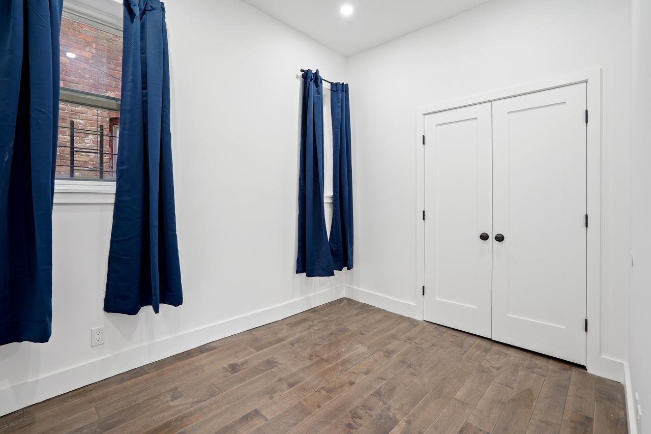 #379: Prospect Lefferts Gardens - Full Bedroom A - 15