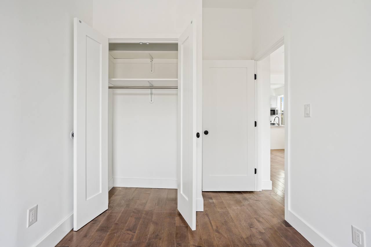 #379: Prospect Lefferts Gardens - Full Bedroom C - 14