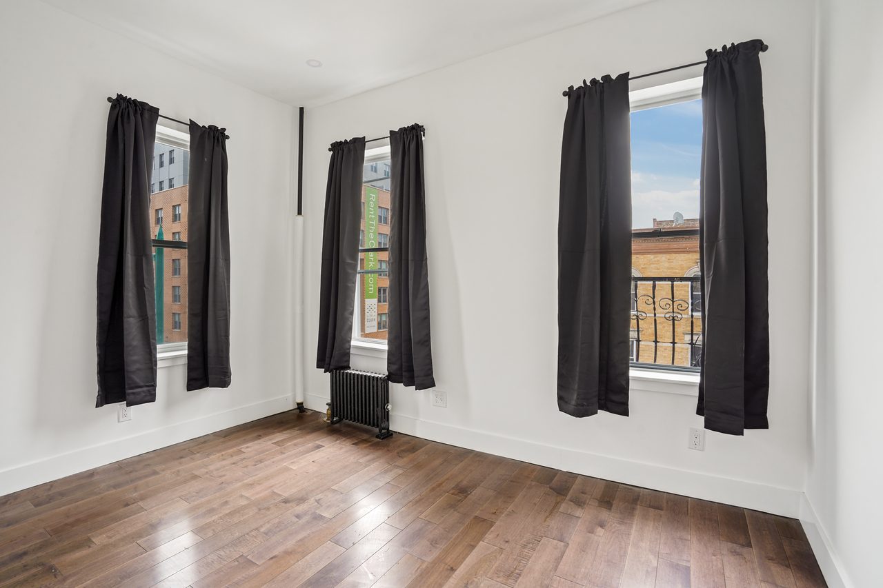 #379: Prospect Lefferts Gardens - Queen Bedroom D - 19
