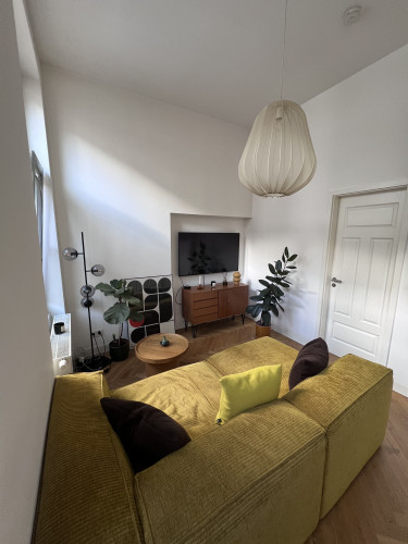 Stylish (Renovated) Period Apartment for Temporary Rent – 1 Min. to Train, Fully Furnished - Gallery - 3