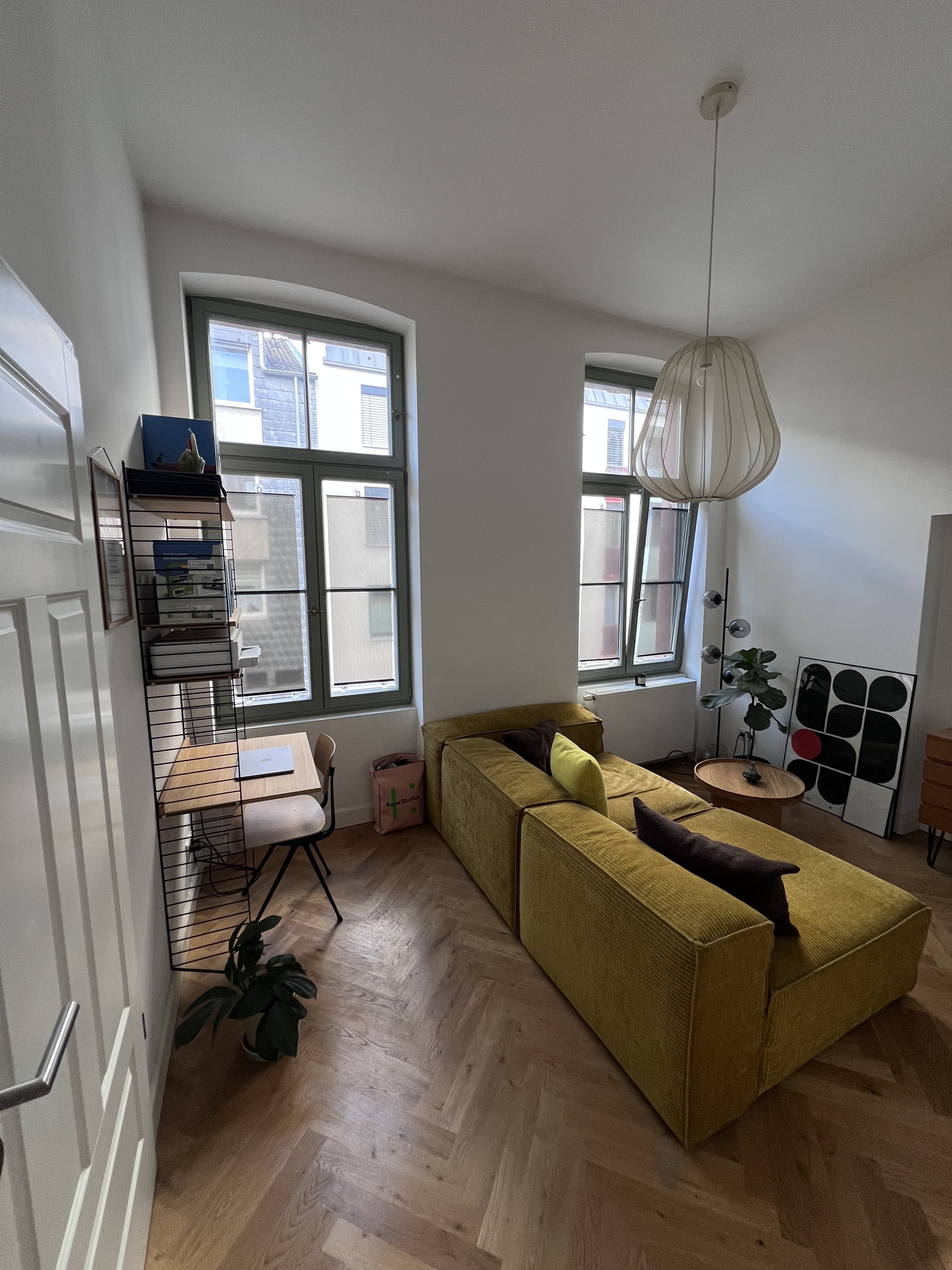 Stylish (Renovated) Period Apartment For Temporary Rent – 1 Min. To Train, Fully Furnished - 14