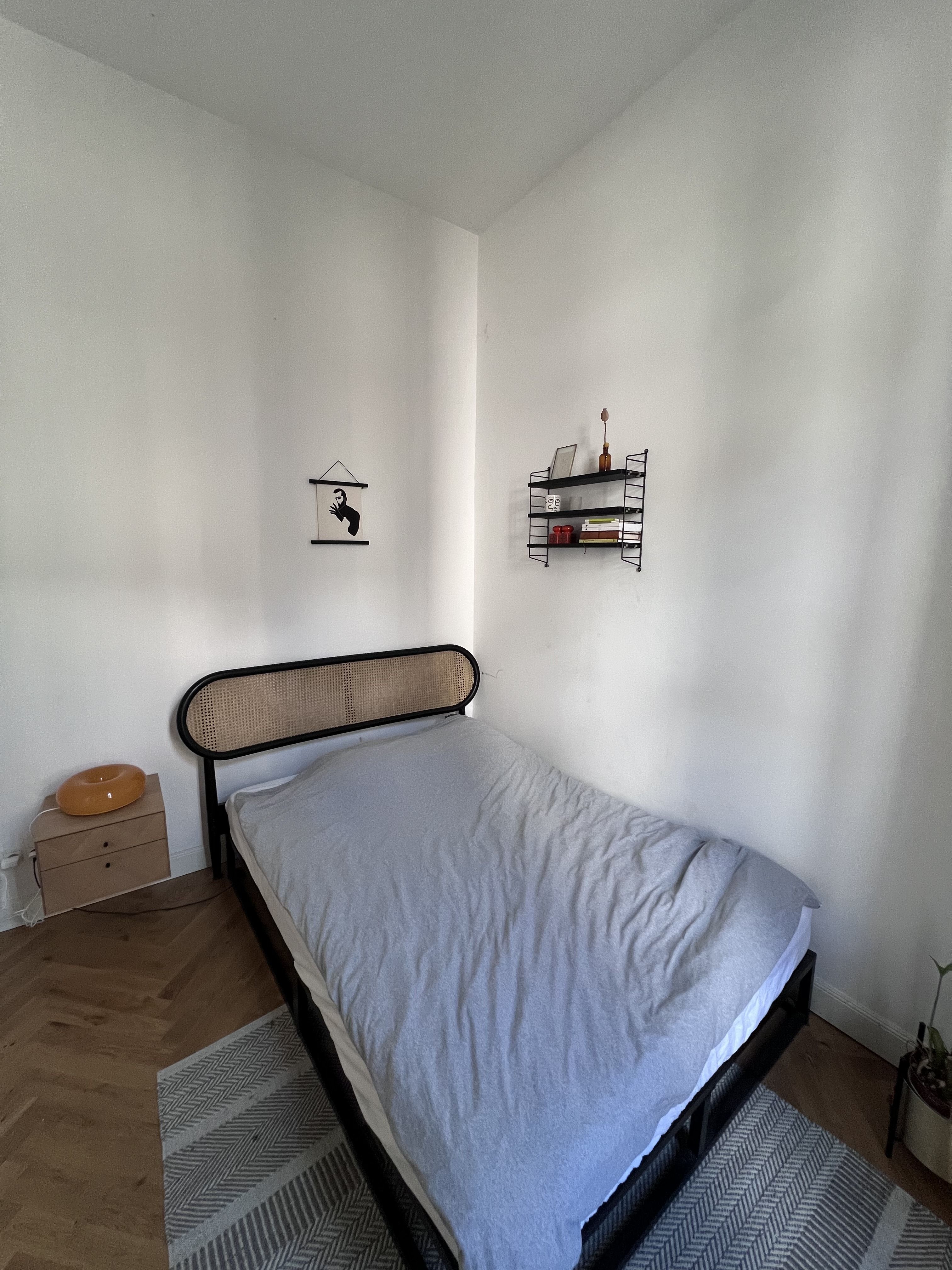 Stylish (Renovated) Period Apartment For Temporary Rent – 1 Min. To Train, Fully Furnished - 7