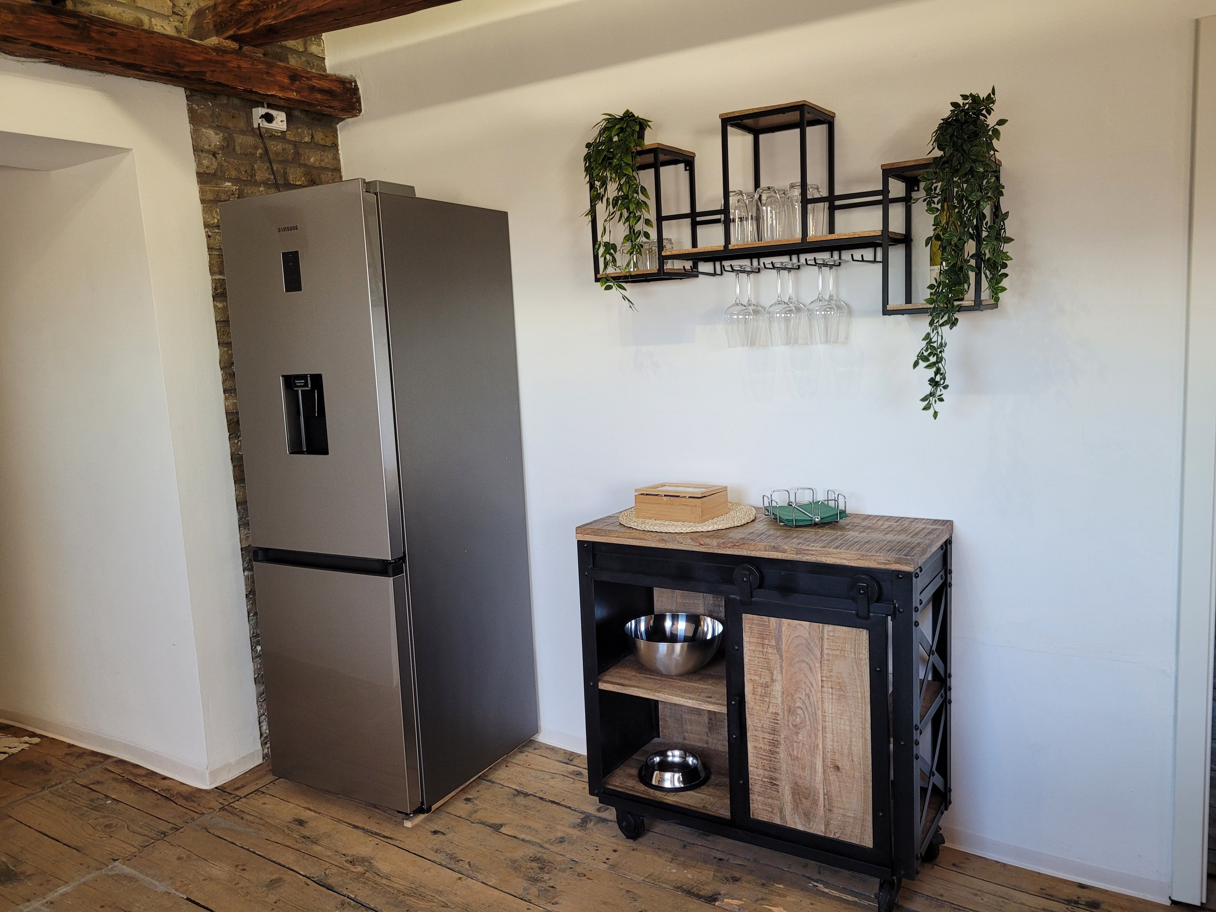 Between Vines & Rhine | Modern Stylish Living - 21