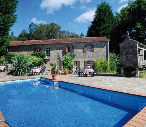 Rural house near Fornelos de Montes