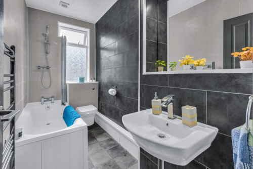 rentinc-knowle-road-ls4-2pj-leeds-179576245420261015015541AM