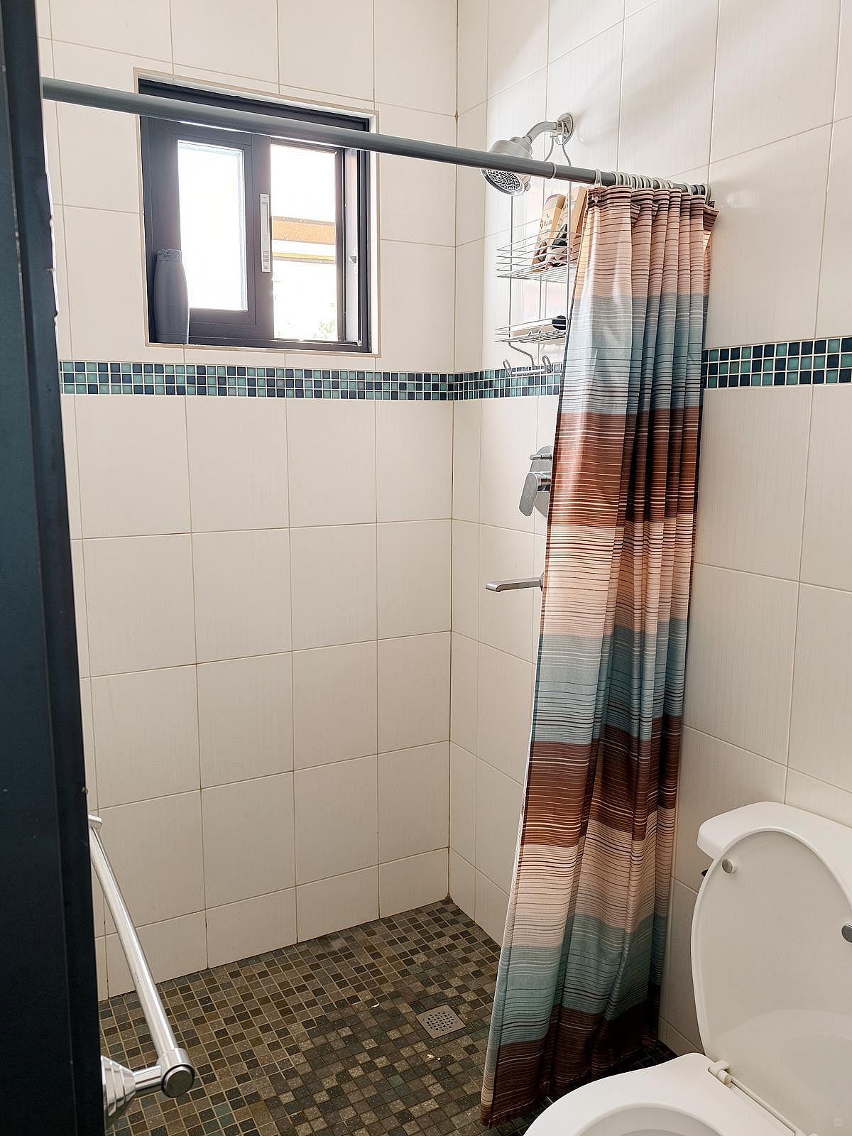 Downstairs - Shared W/ Ensuite - 3