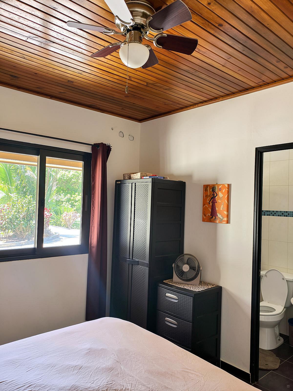Downstairs Private W/ Ensuite - Traditional Country House w/ Coworking - Gallery - 58