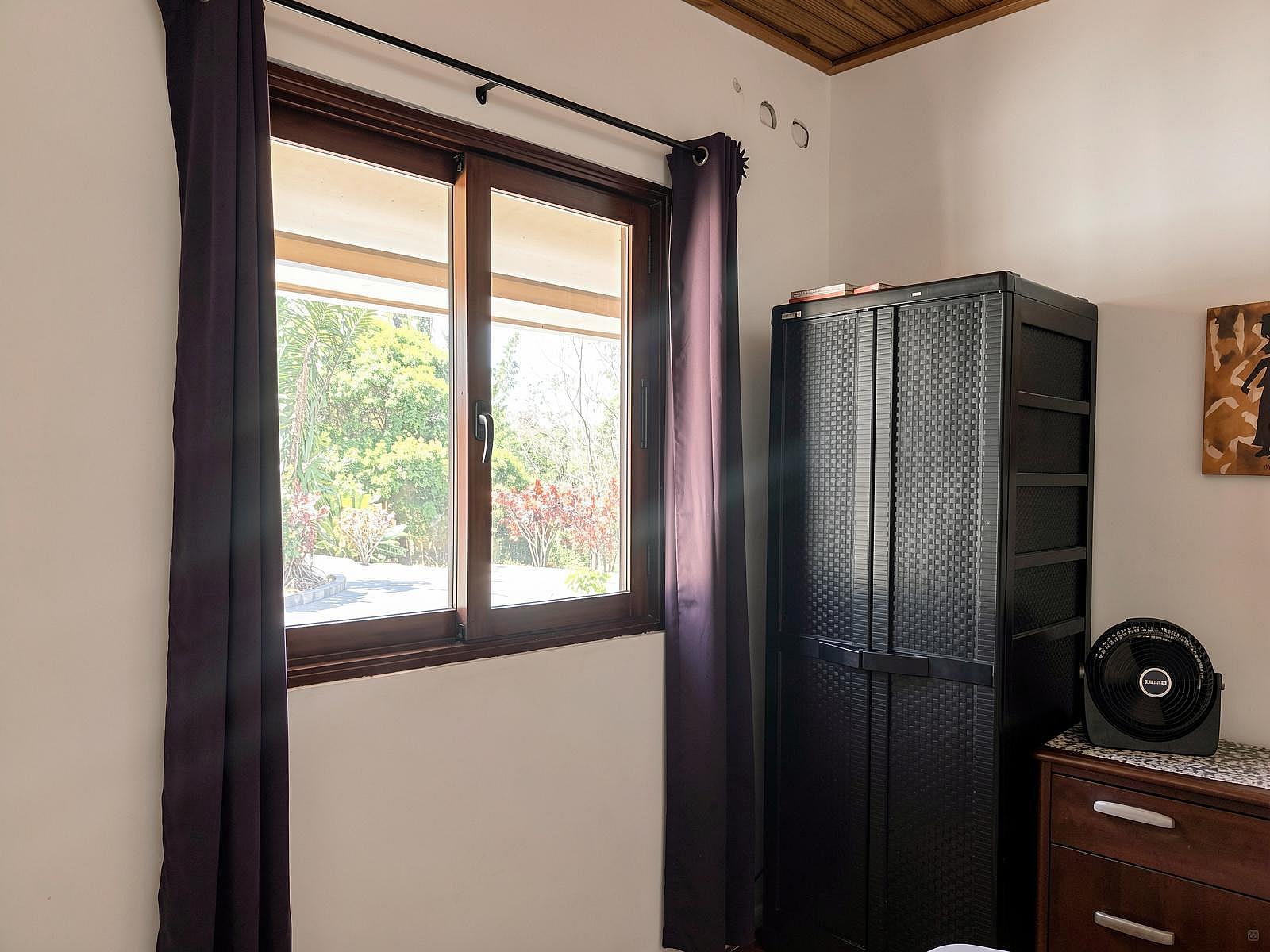 Downstairs Private W/ Ensuite - Traditional Country House w/ Coworking - Gallery - 57