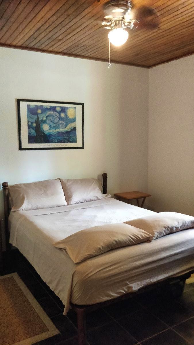 Downstairs Private W/ Ensuite - Traditional Country House w/ Coworking - Gallery - 22