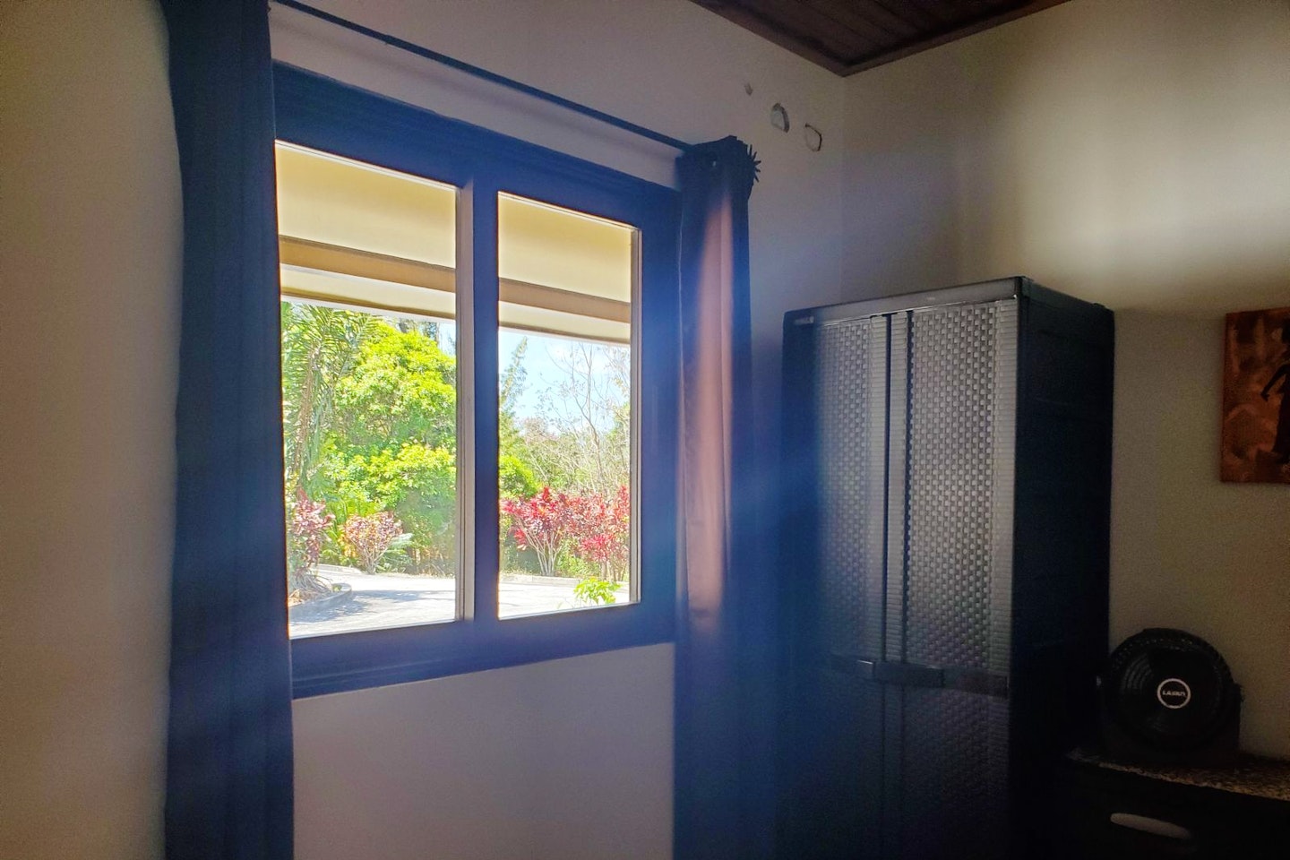 Downstairs Private W/ Ensuite - Traditional Country House w/ Coworking - Gallery - 7