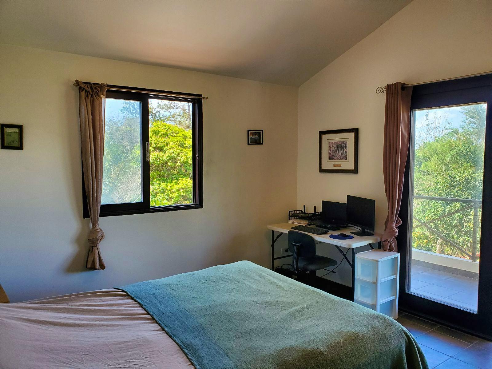 Private - Upstairs - Traditional Country House w/ Coworking - Gallery - 33