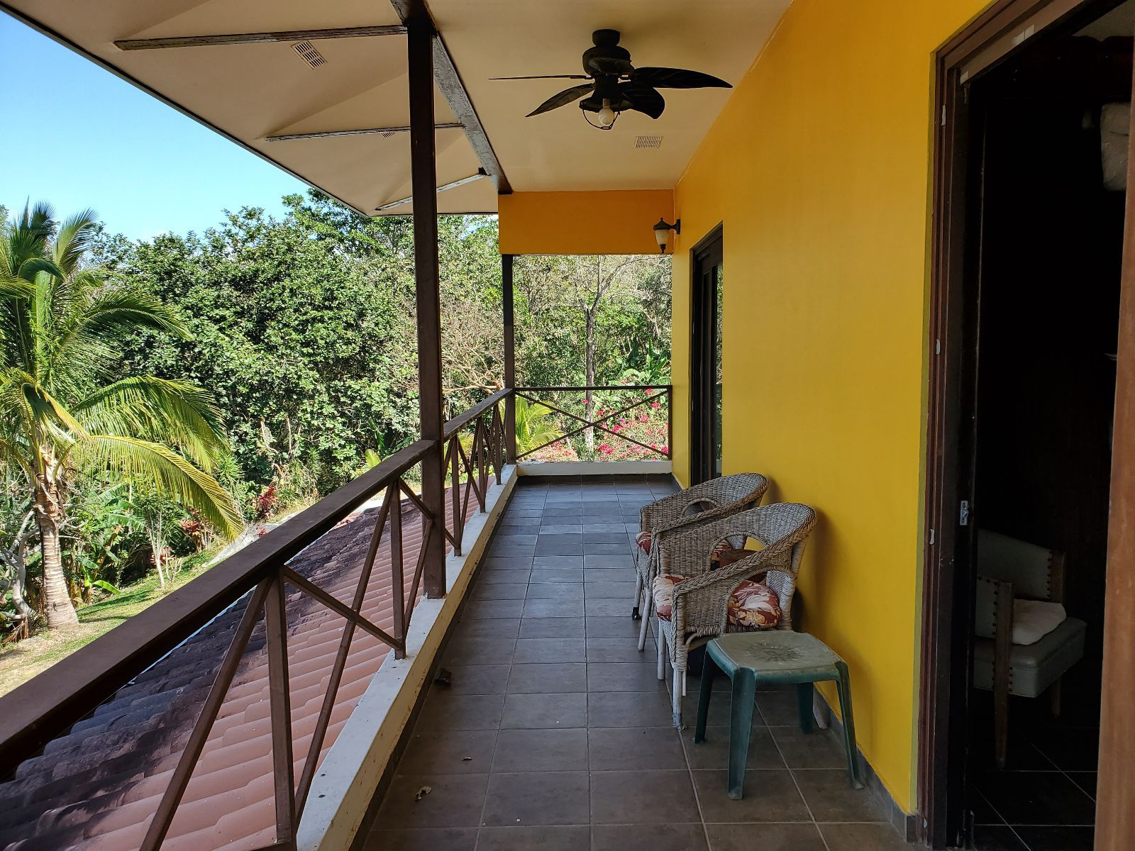 Private - Upstairs - Traditional Country House w/ Coworking - Gallery - 55
