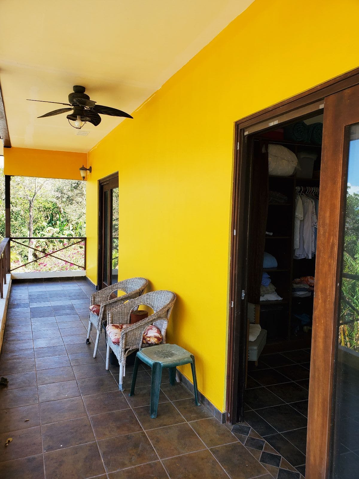 Private - Upstairs - Traditional Country House w/ Coworking - Gallery - 26