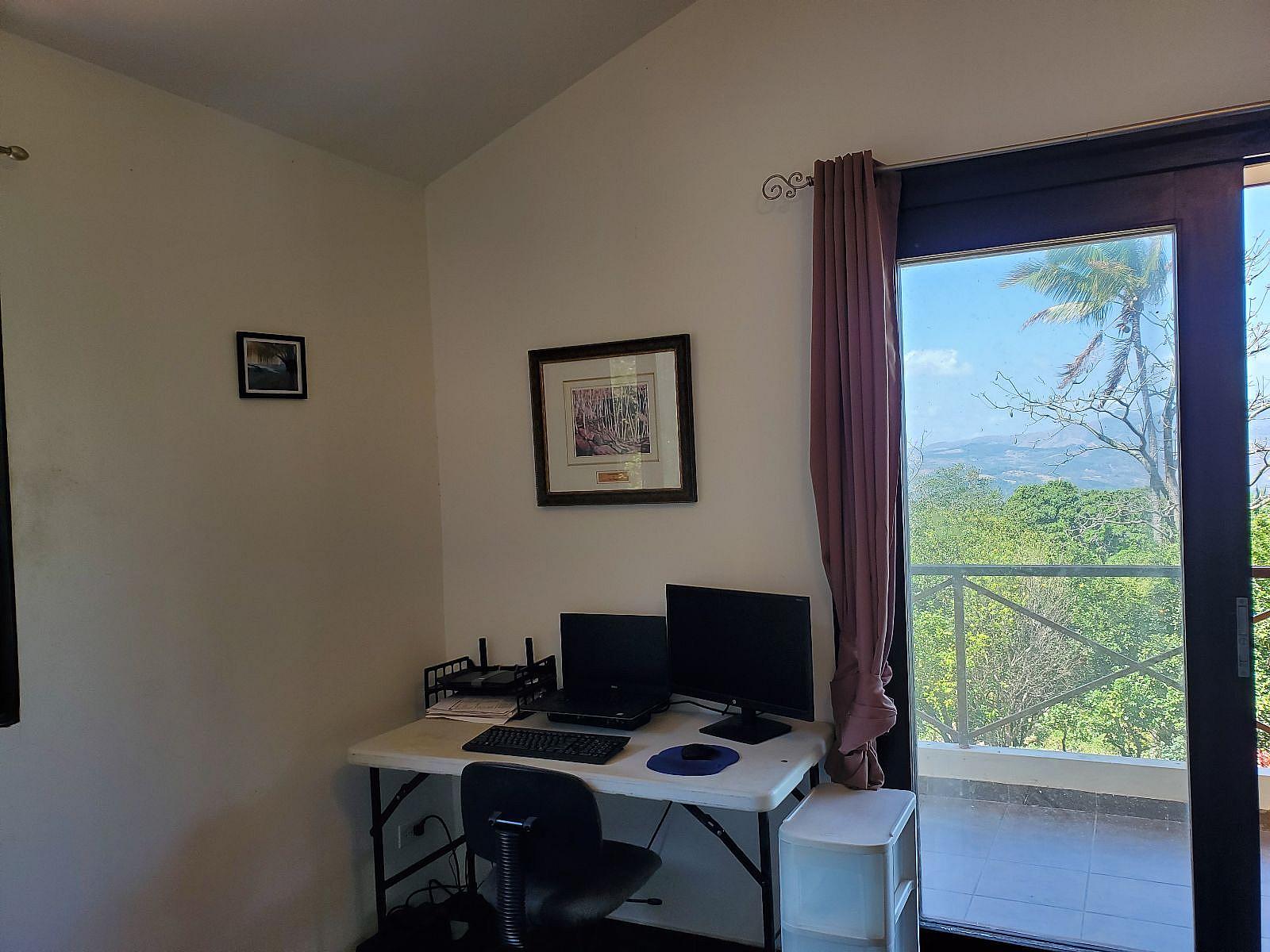 Private - Upstairs - Traditional Country House w/ Coworking - Gallery - 63