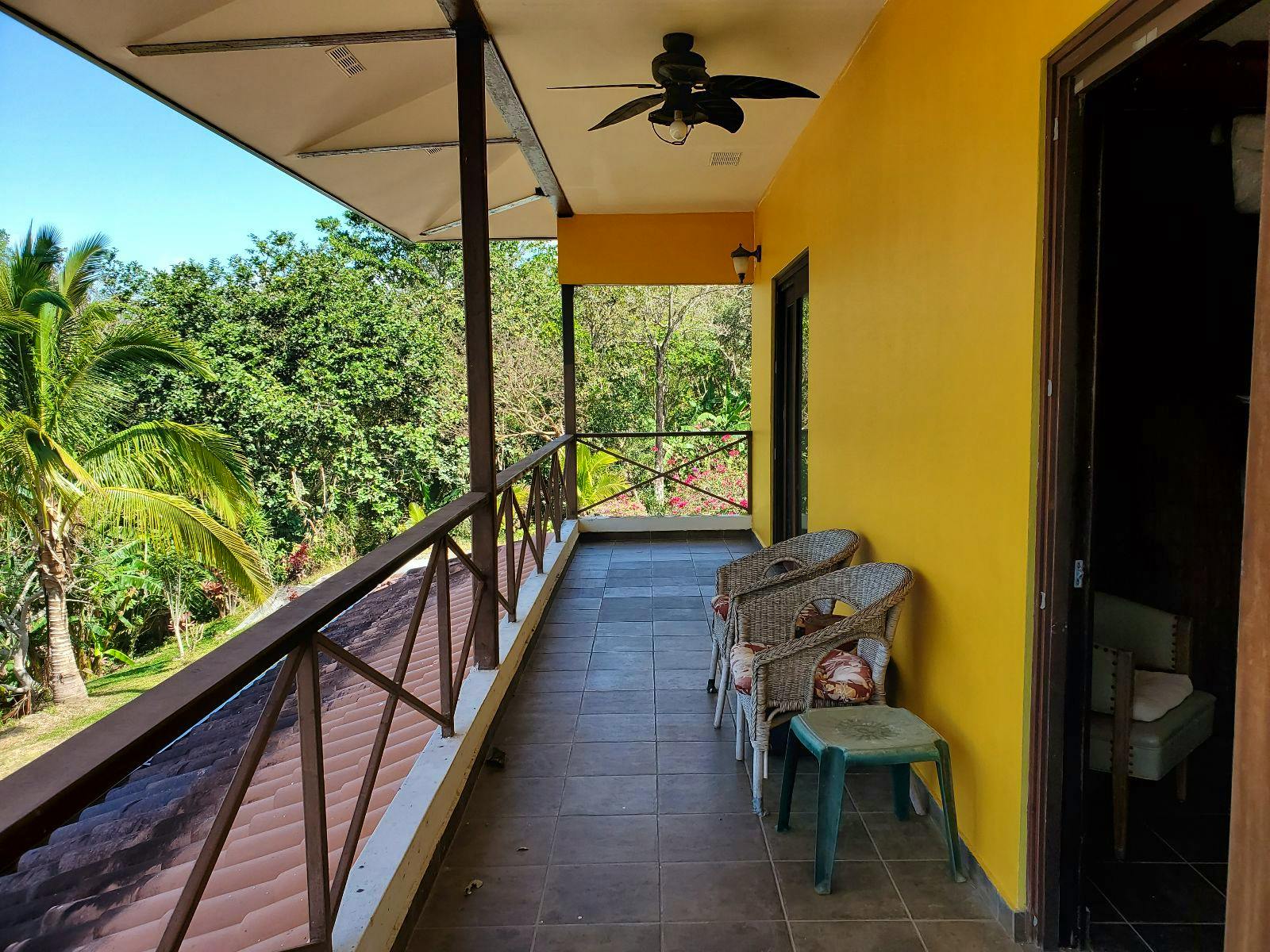 Private - Upstairs - Traditional Country House w/ Coworking - Gallery - 41