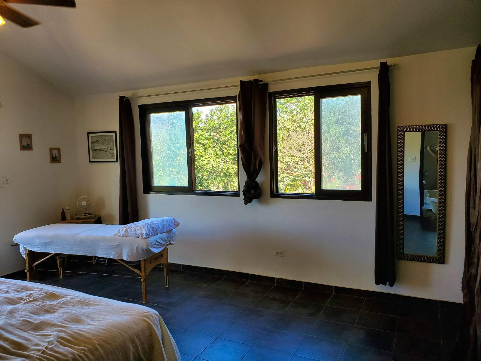 Private - Upstairs Master - Traditional Country House w/ Coworking - Gallery - 30