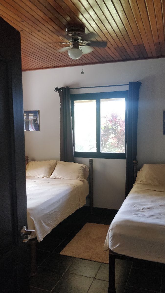 Downstairs - Shared W/ Ensuite - Traditional Country House w/ Coworking - Gallery - 8