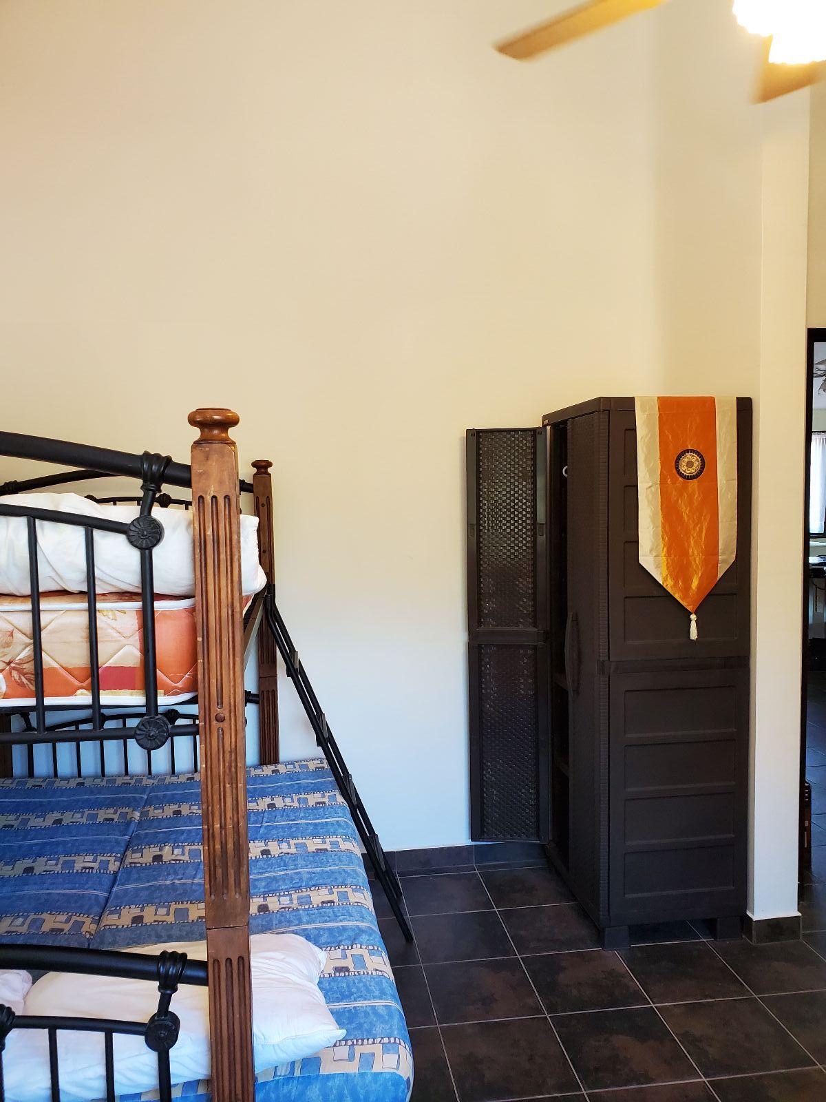 Upstairs - Shared - Traditional Country House w/ Coworking - Gallery - 16