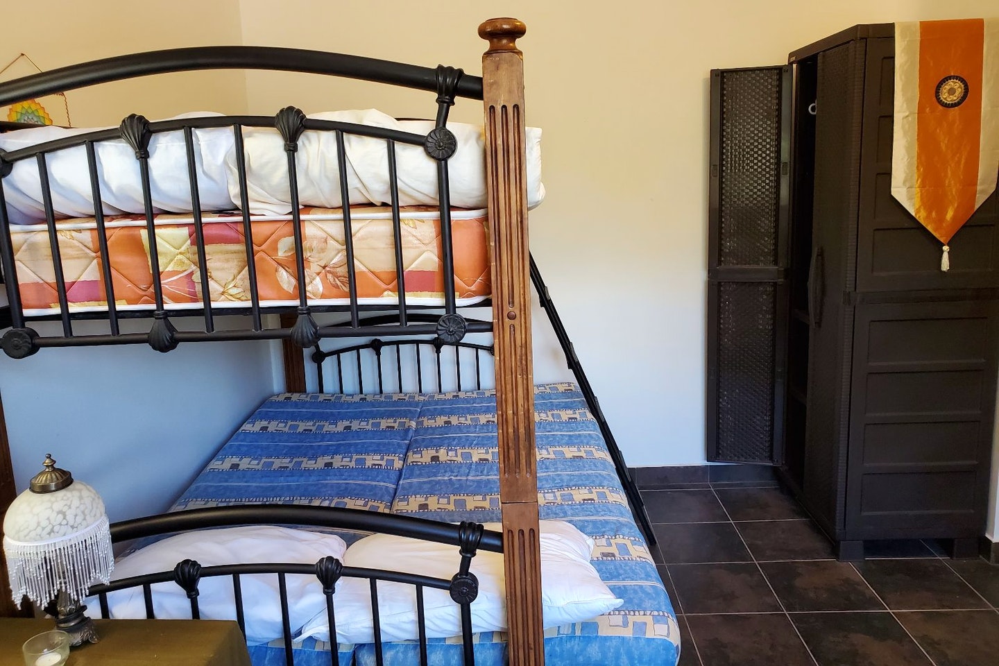 Upstairs - Shared - Traditional Country House w/ Coworking - Gallery - 3