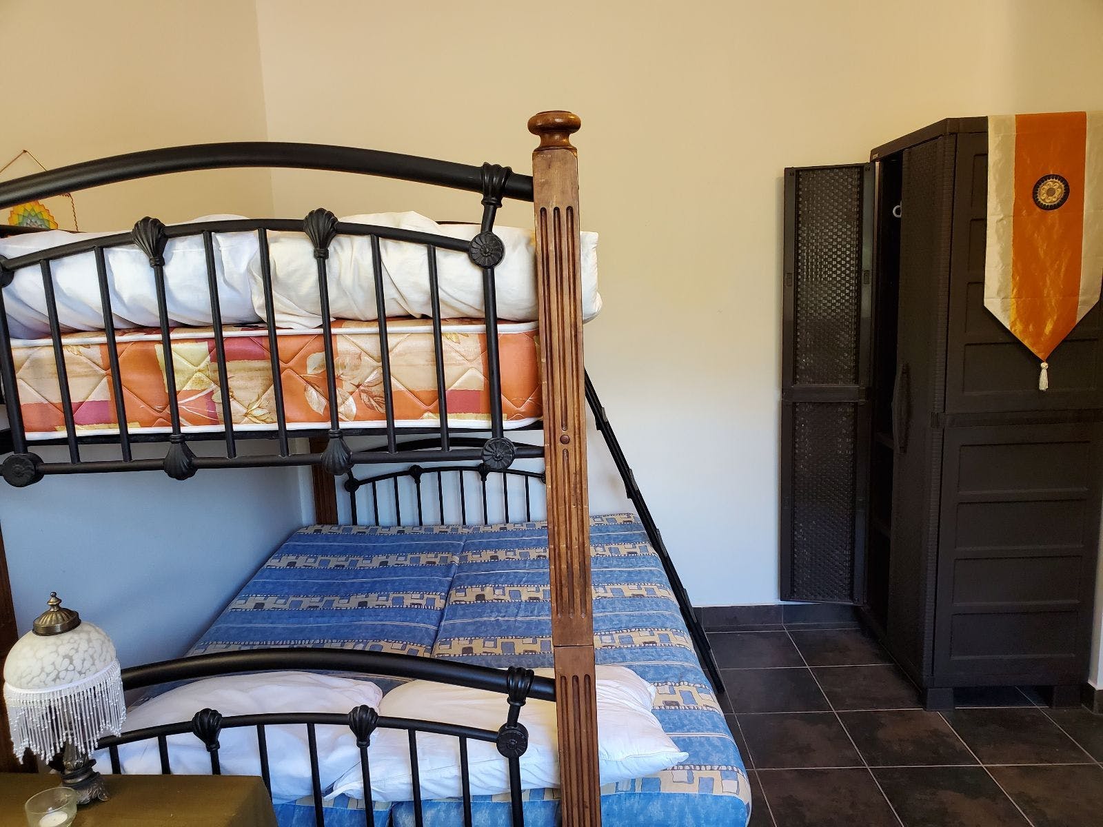 Upstairs - Shared - Traditional Country House w/ Coworking - Gallery - 7