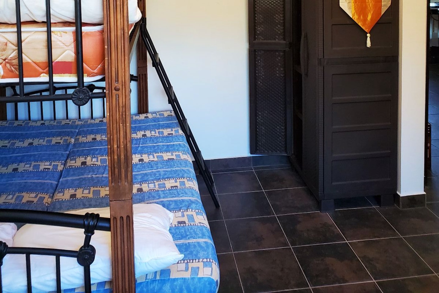 Upstairs - Shared - Traditional Country House w/ Coworking - Gallery - 4
