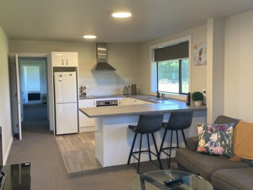 Self-contained Unit - Gallery - 7