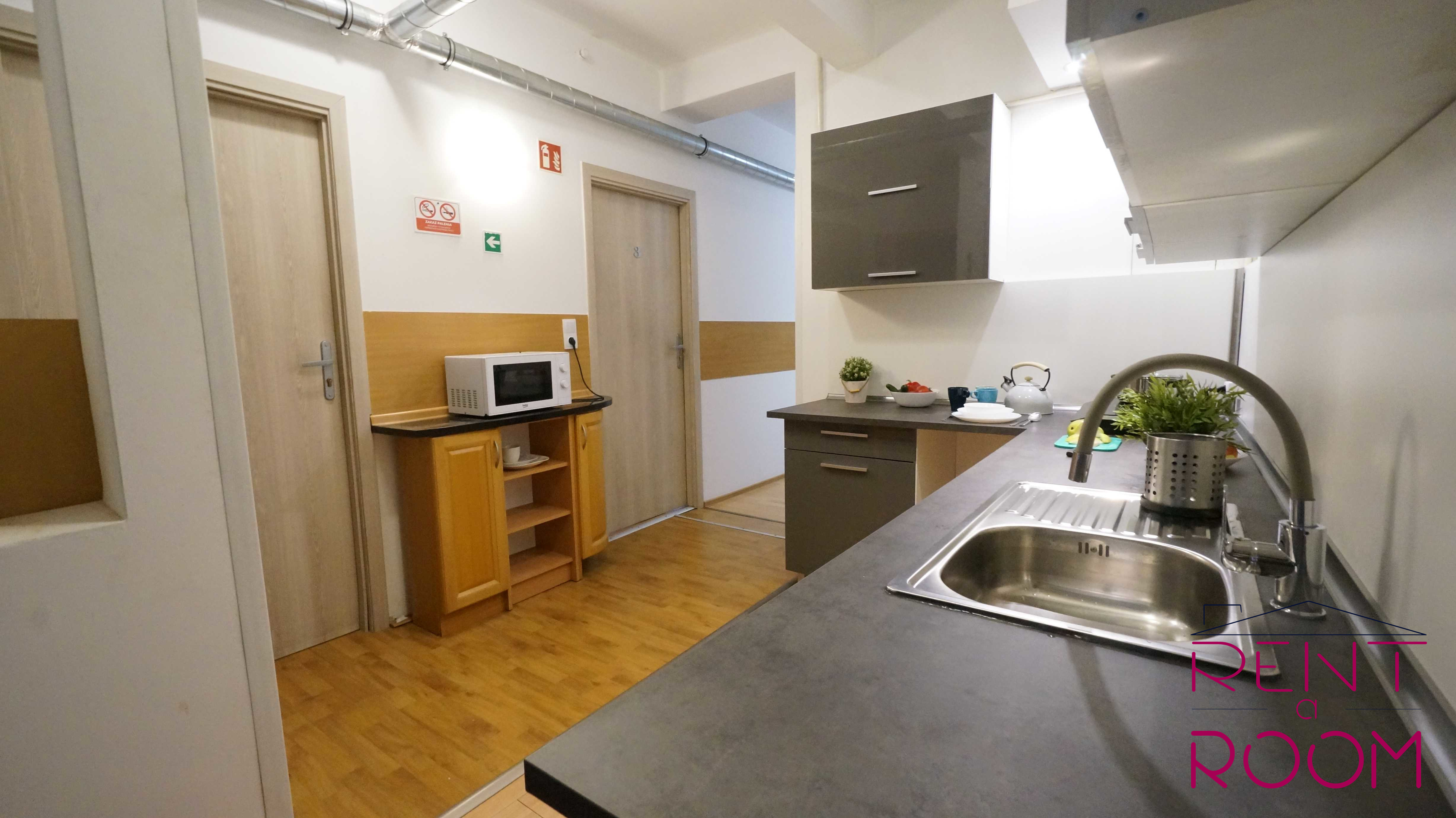 TARNINOWA 1 RADOGOSZCZ ROOM WITH SINK NO.16 - 1