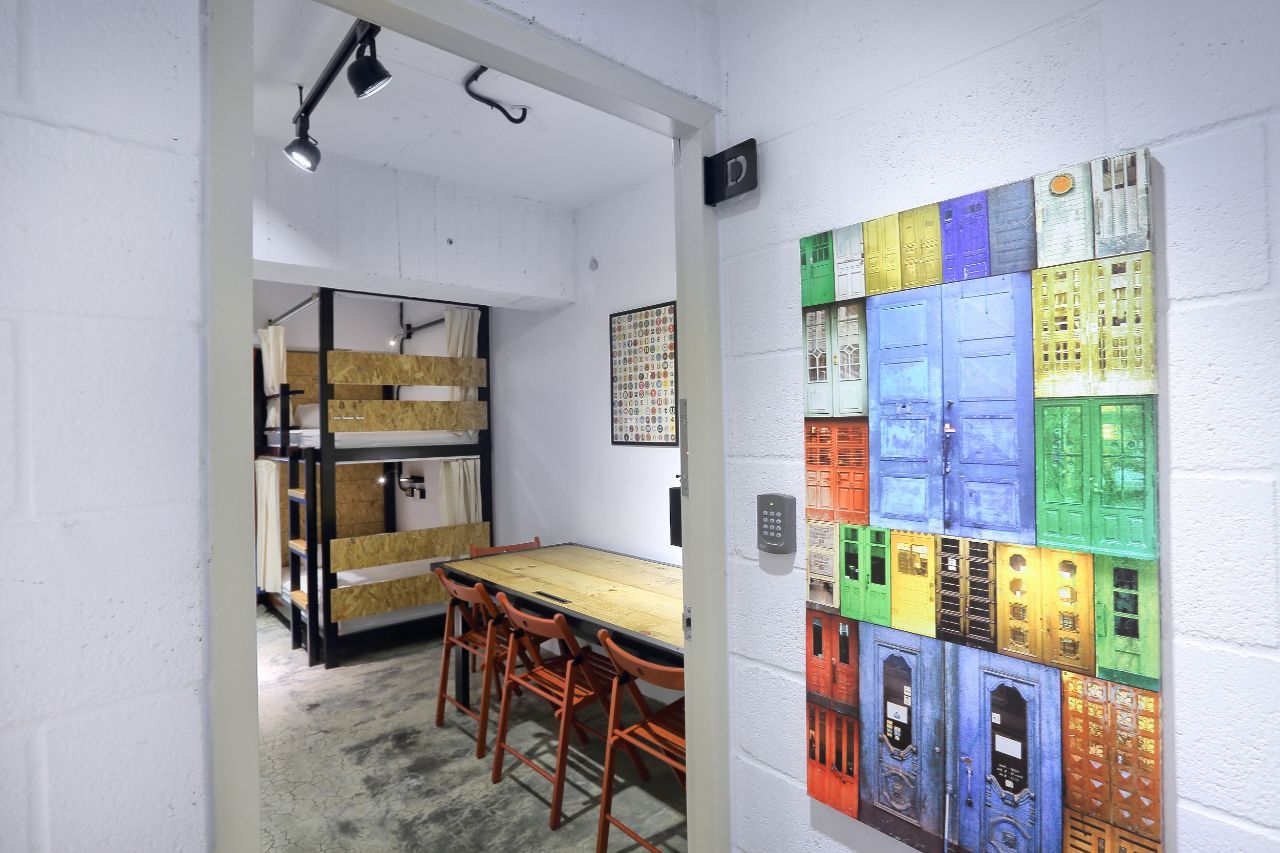  D - Bed In A 4-Bed Female Only Room  -  Austere & Minimalist Styled Apt. w/ Workspace  - Gallery -  14