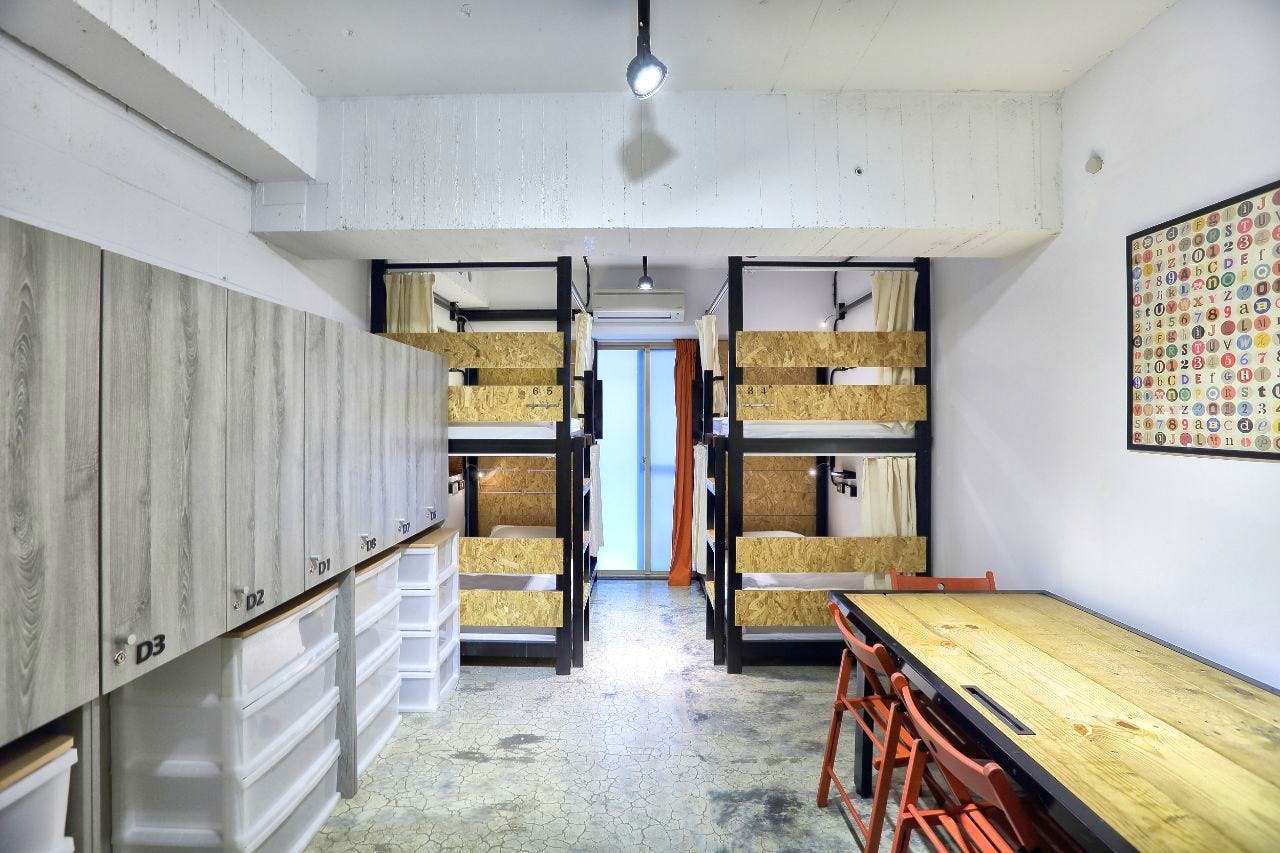  D - Bed In A 4-Bed Female Only Room  -  Austere & Minimalist Styled Apt. w/ Workspace  - Gallery -  7