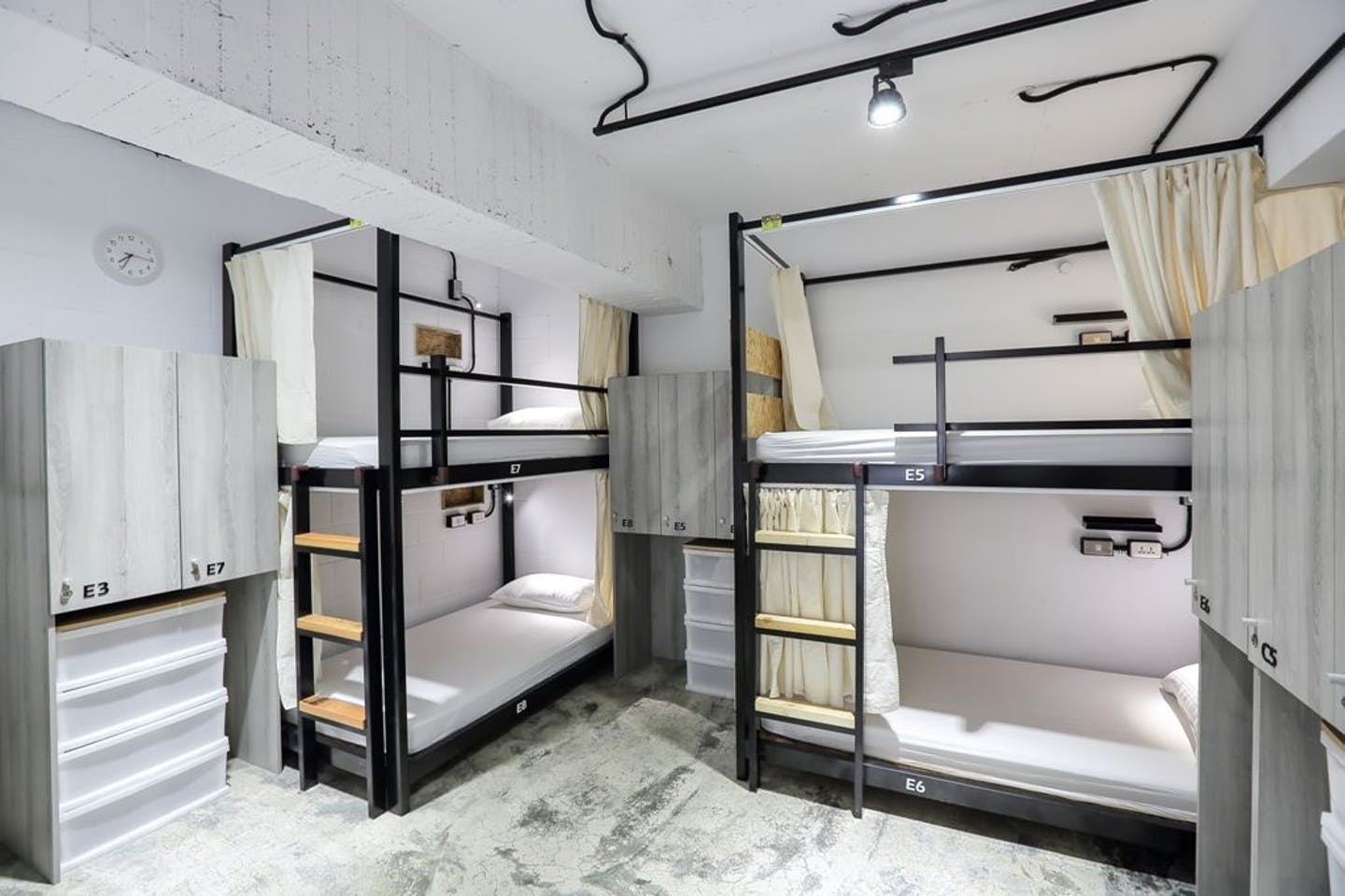  F - Bed In A 4-Bed Male Only Room  -  Austere & Minimalist Styled Apt. w/ Workspace  - Gallery -  12