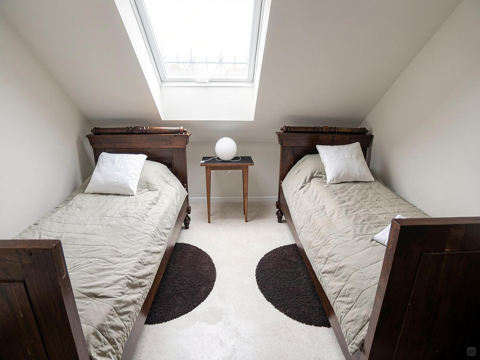  Bed In 2-Bed Comfort Room  -  Charming Modern Rural Complex w/ Coworking + Gym + Lounge Areas House  - Gallery -  4