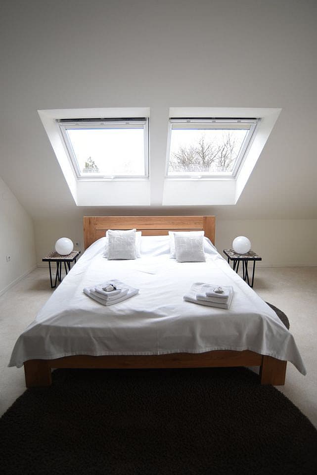  Bed In 2-Bed Comfort Room  -  Charming Modern Rural Complex w/ Coworking + Gym + Lounge Areas House  - Gallery -  7