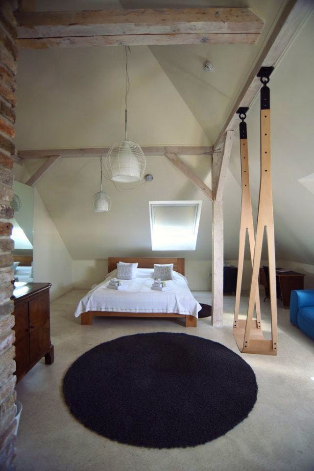 Single Comfort Room  -  Charming Modern Rural Complex w/ Coworking + Gym + Lounge Areas House  - Gallery -  12
