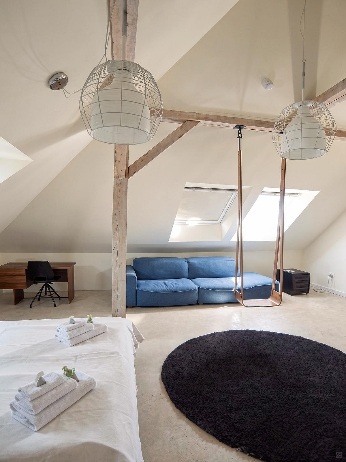  Single Comfort Room  -  Charming Modern Rural Complex w/ Coworking + Gym + Lounge Areas House  - Gallery -  23