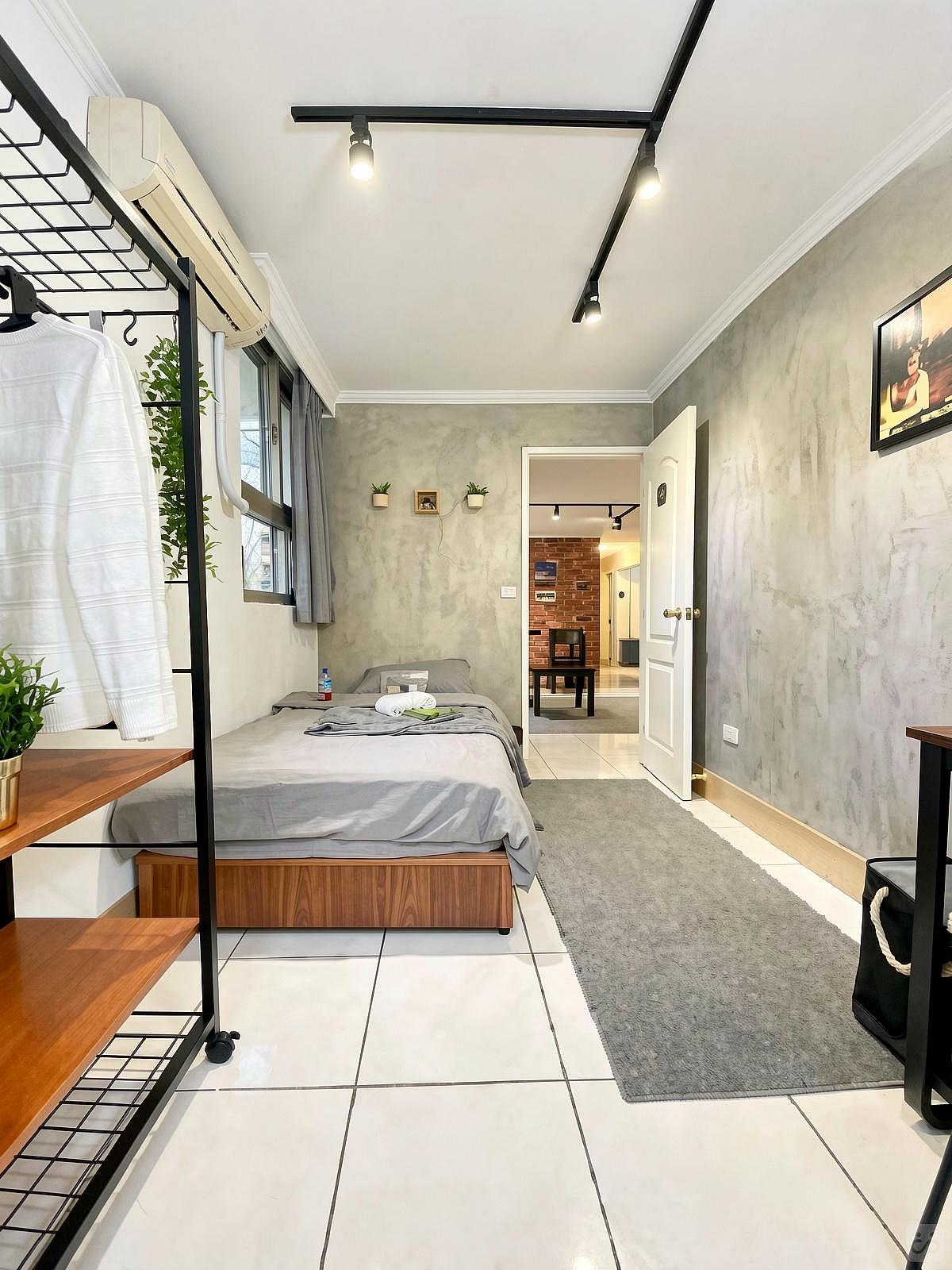Private Room - Comfortable Urban Apts w/ Workspace Home - Gallery - 29