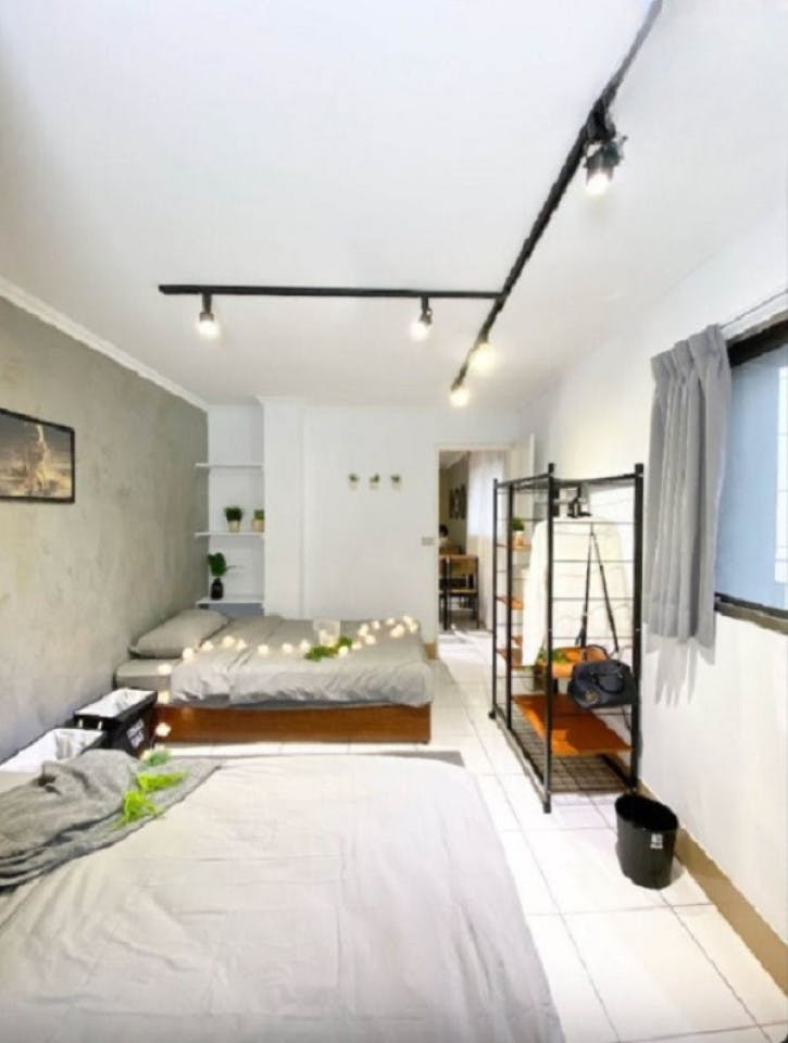 Bed In A 2-Bed Gender Separated Room - Comfortable Urban Apts w/ Workspace Home - Gallery - 19