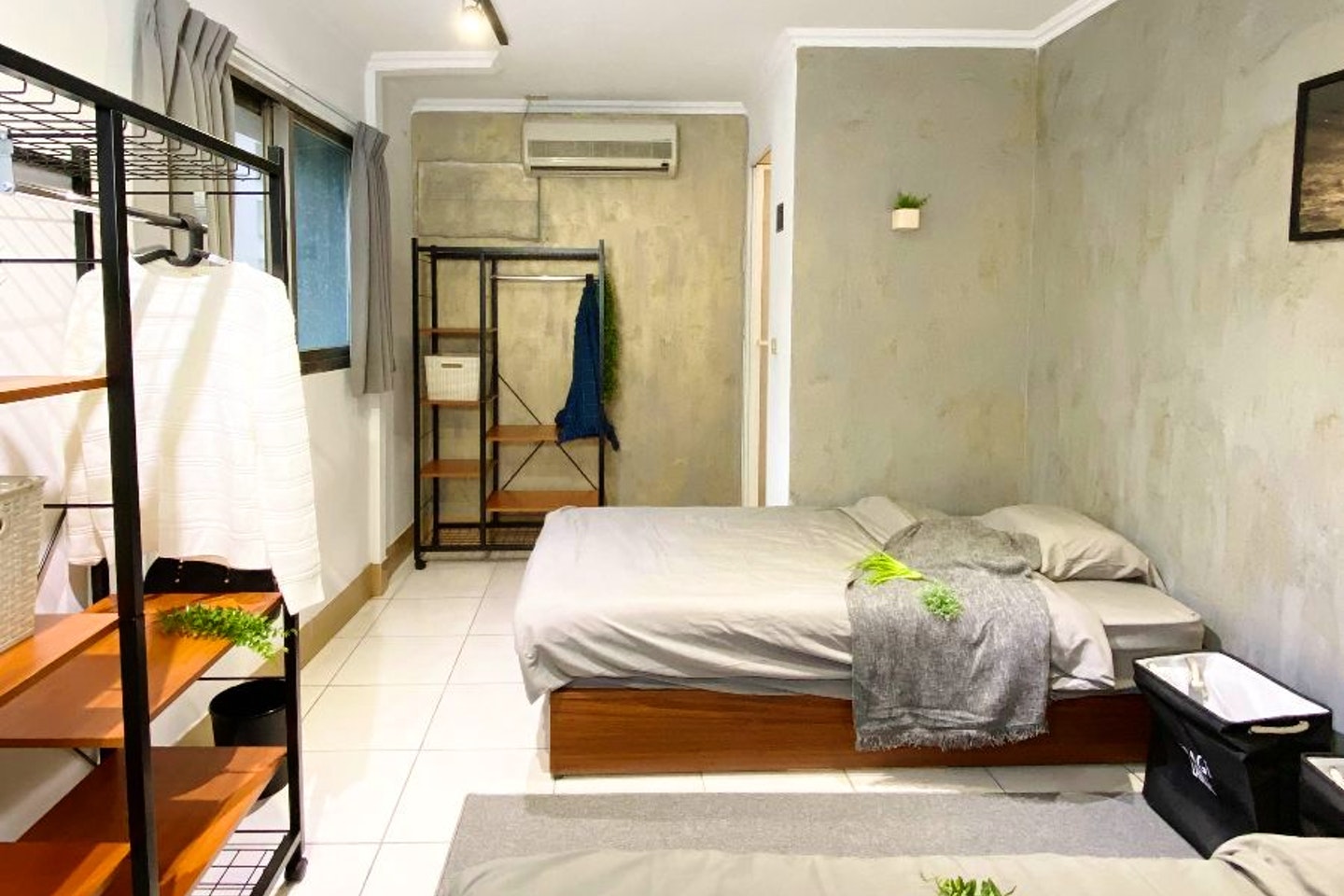 Bed In A 2-Bed Gender Separated Room - Comfortable Urban Apts w/ Workspace Home - Gallery - 5